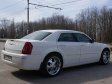 Chrysler 300C белый
